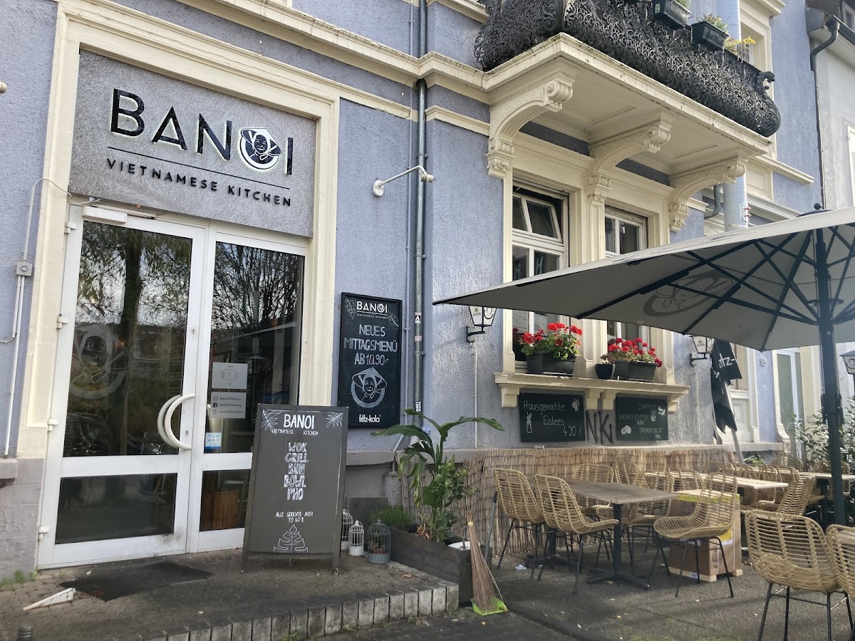 BANÔI