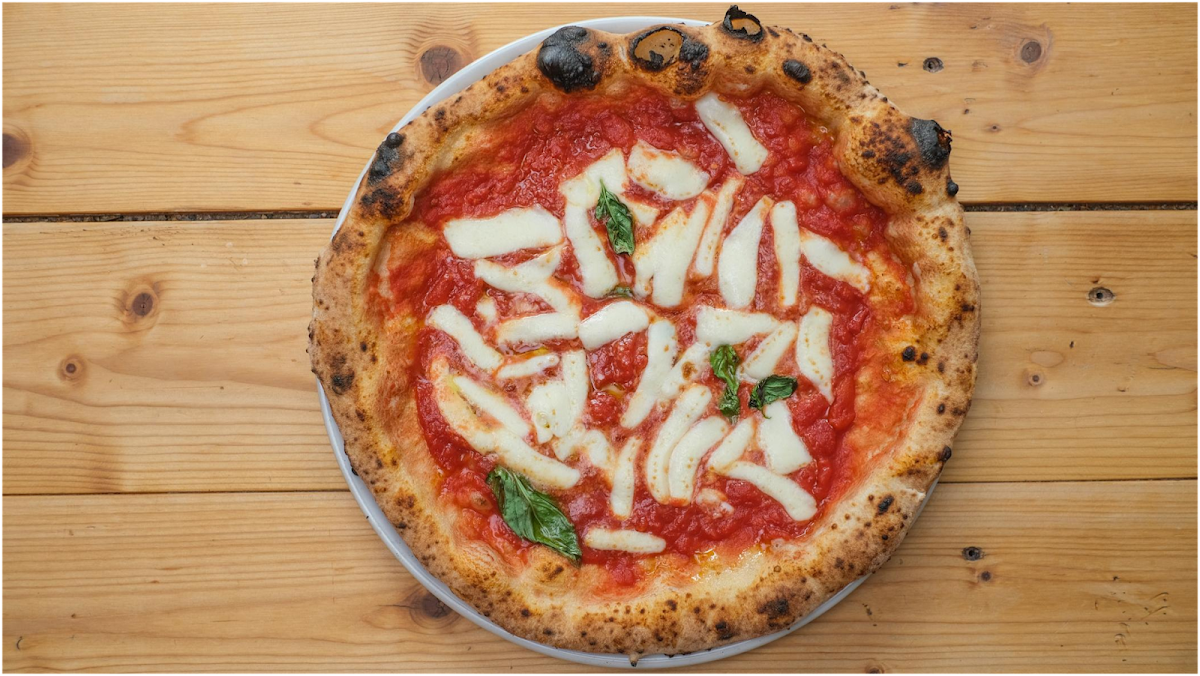 BESTIA Vera Pizza Napoletana Photo 3