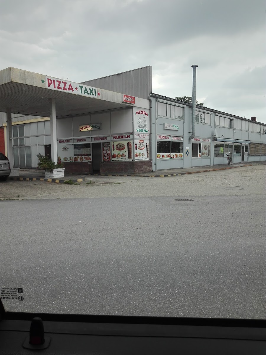 Pizzaria Venezia Werth Photo 3