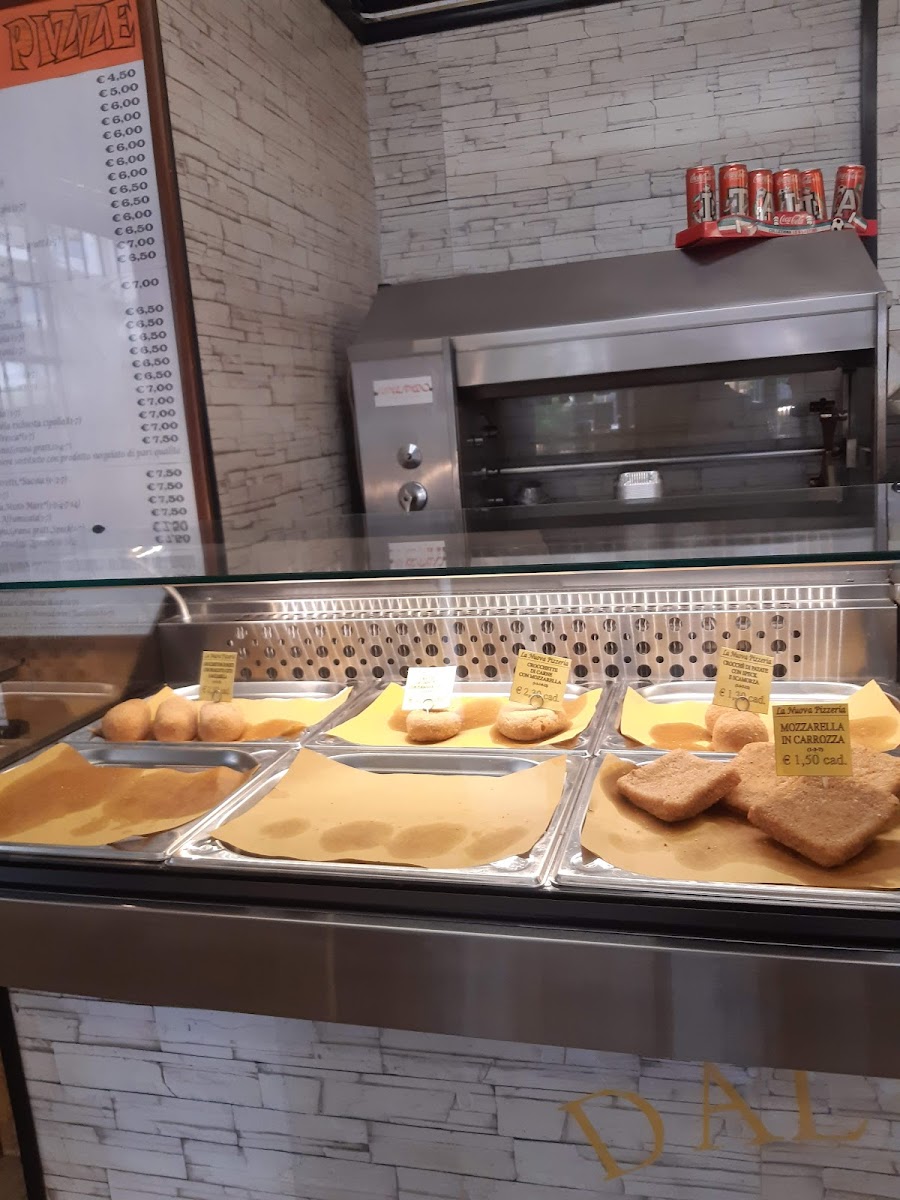 La Nuova Pizzeria