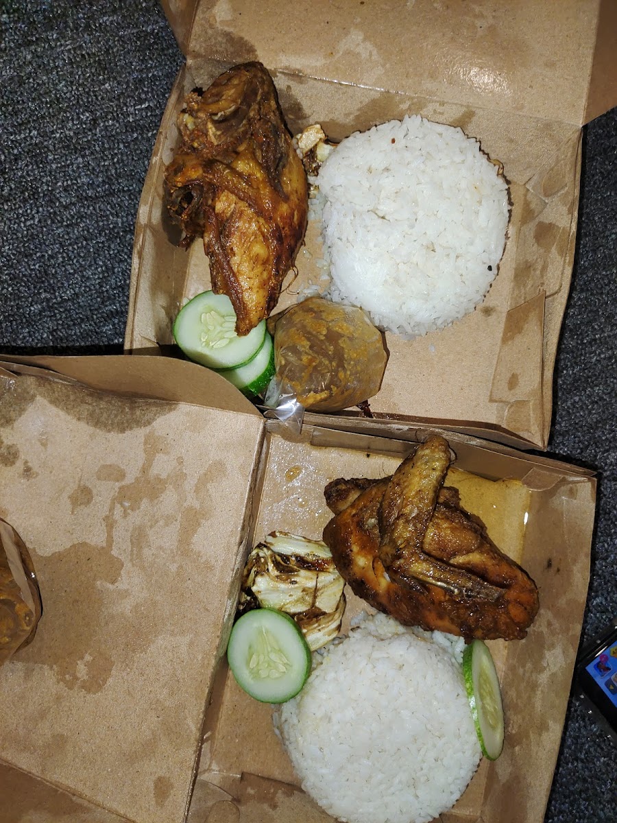 Ayam Gepuk Pak Gembus, Kranggan Photo 9