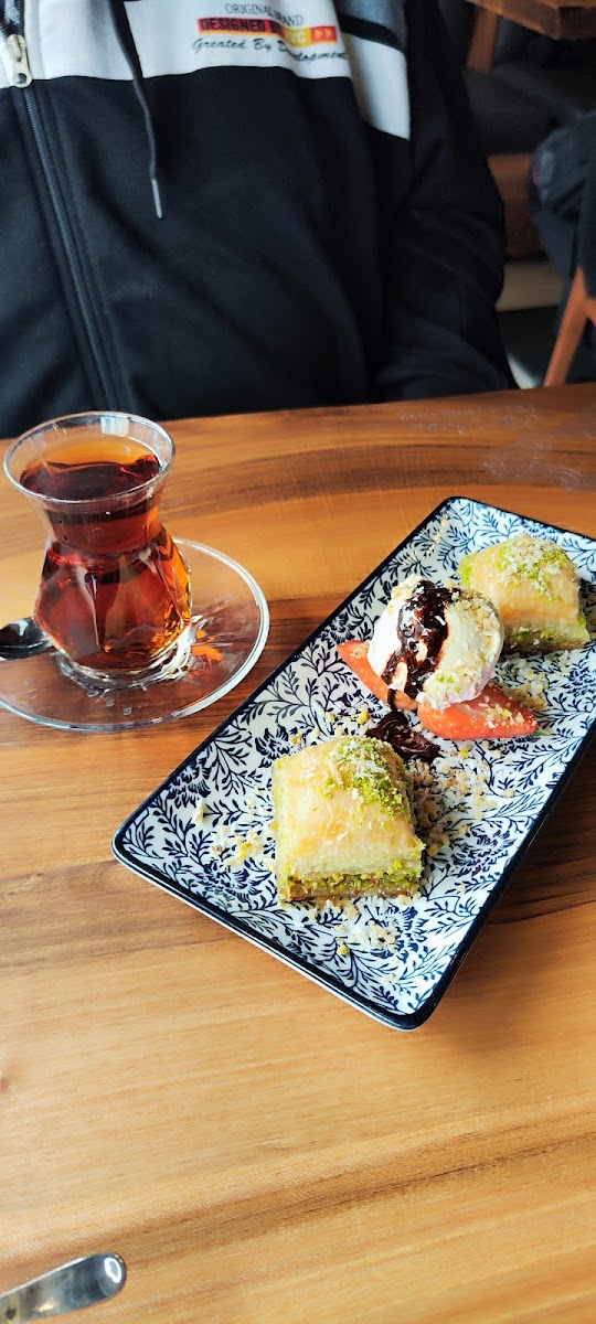 Alibaba Pizza & Grill Haus Photo 6