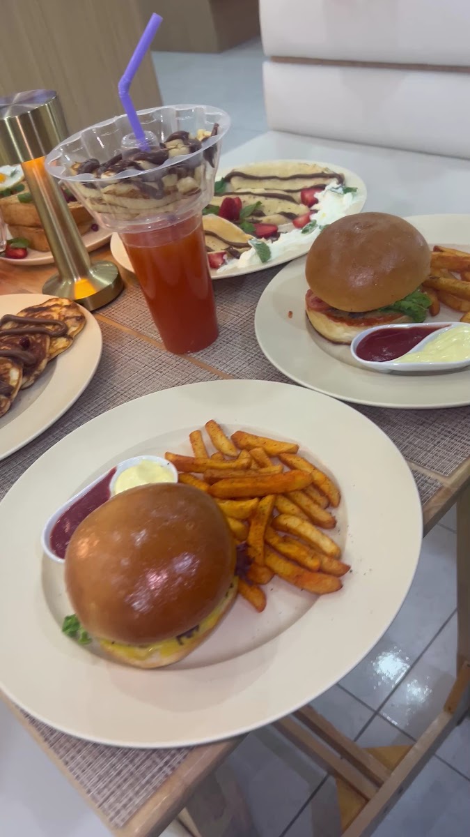 Dream brunch patong