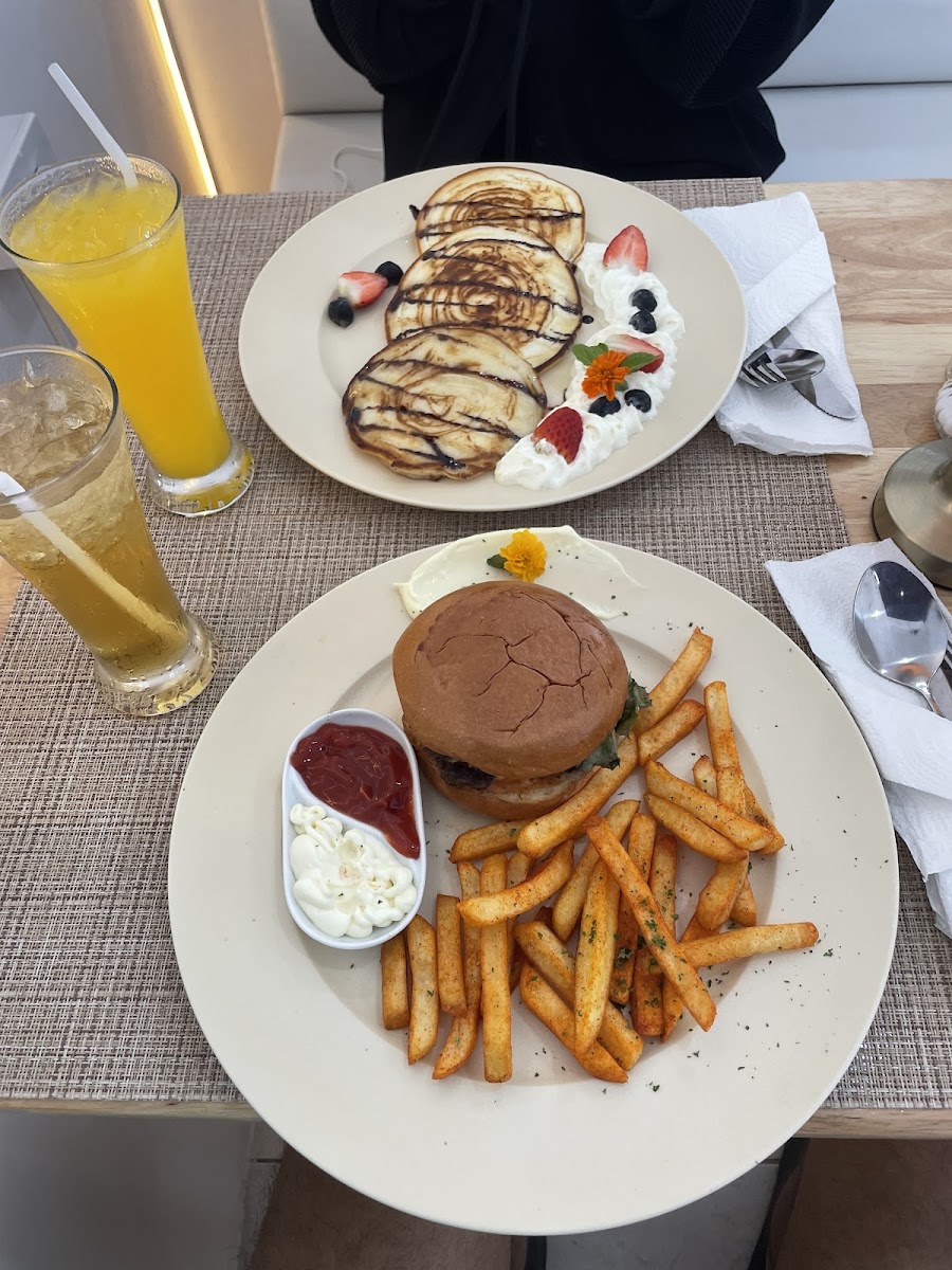 Dream brunch patong Photo 10