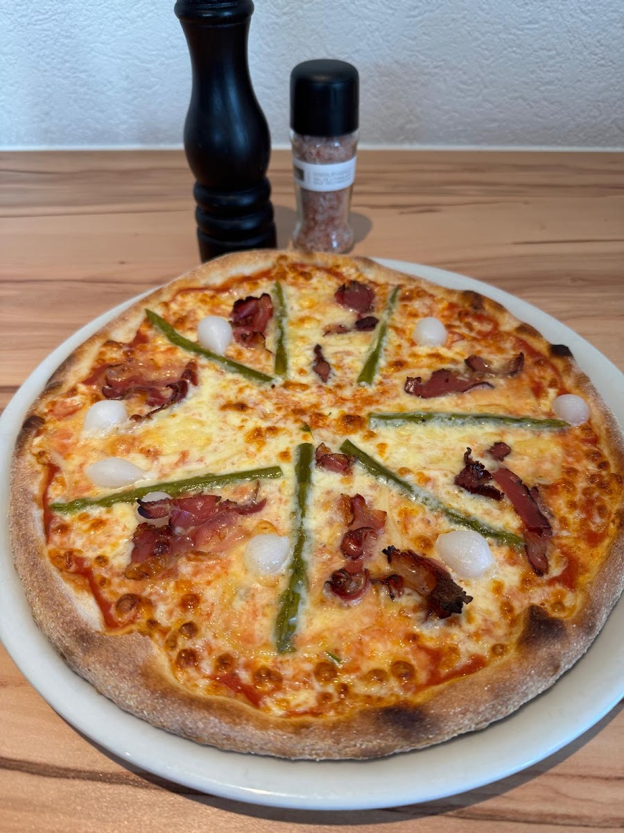Fornus Pizza, Kurier & Take Away Photo 2