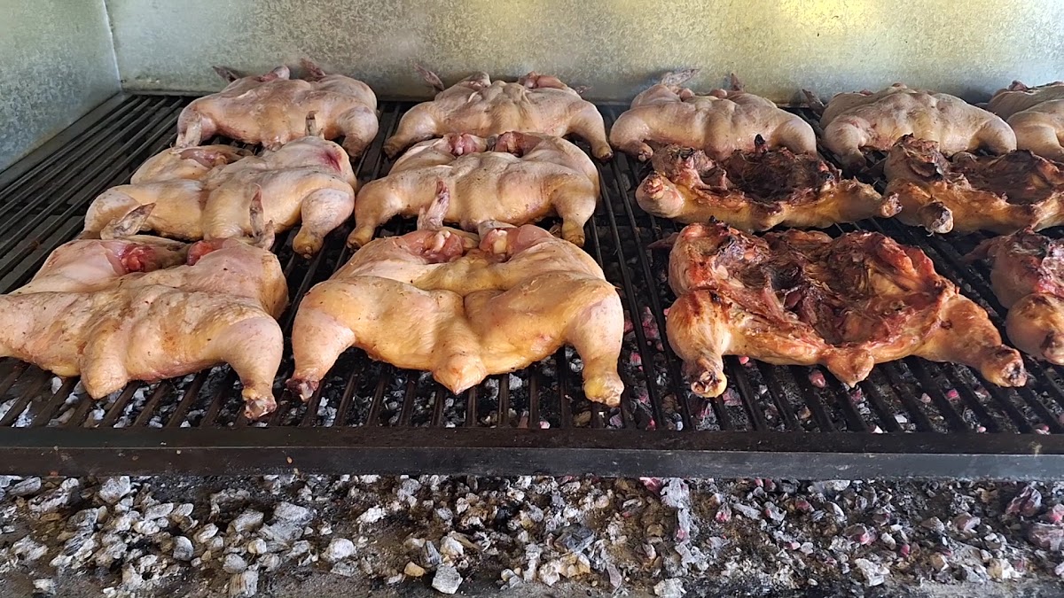 Pollo a la leña Sabor Sabor Photo 10