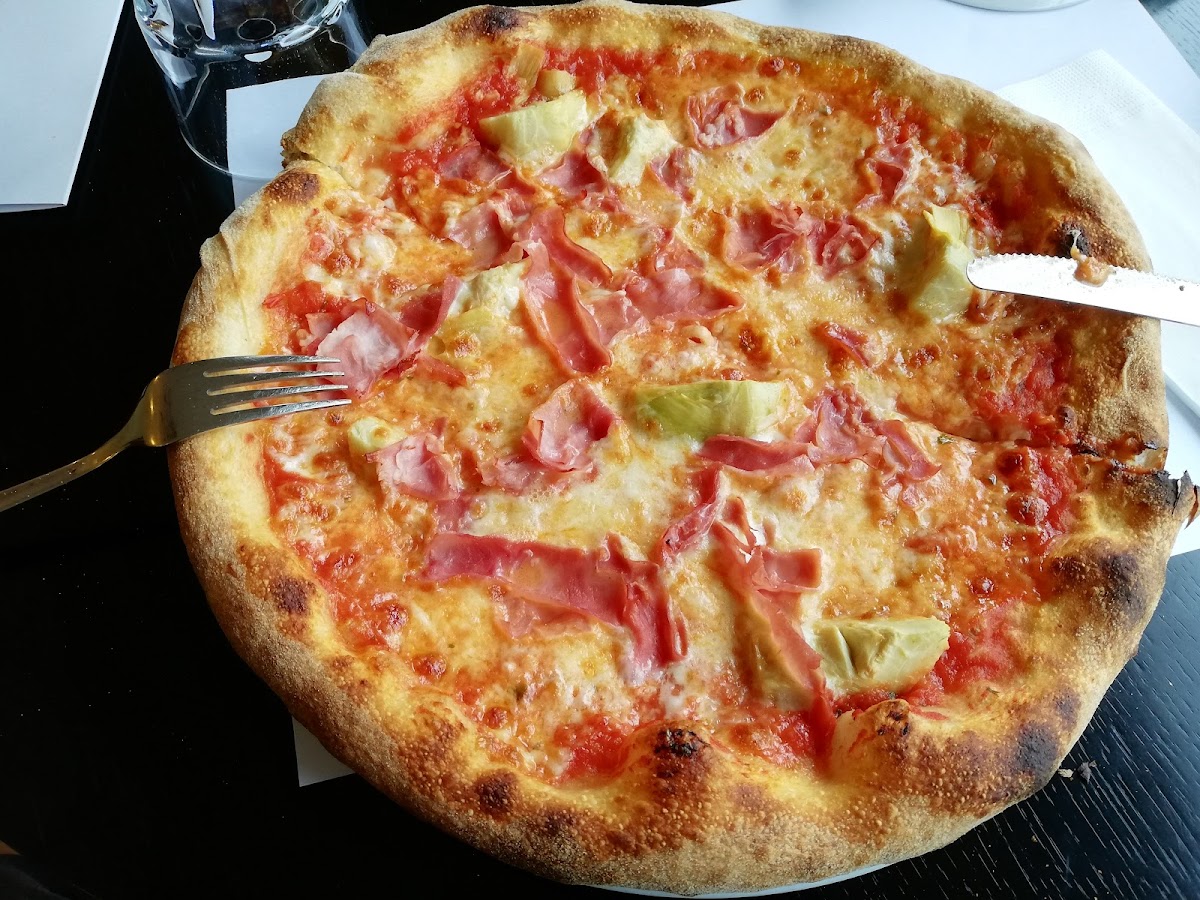 dieci Pizza Kurier Zug-Baar Photo 9