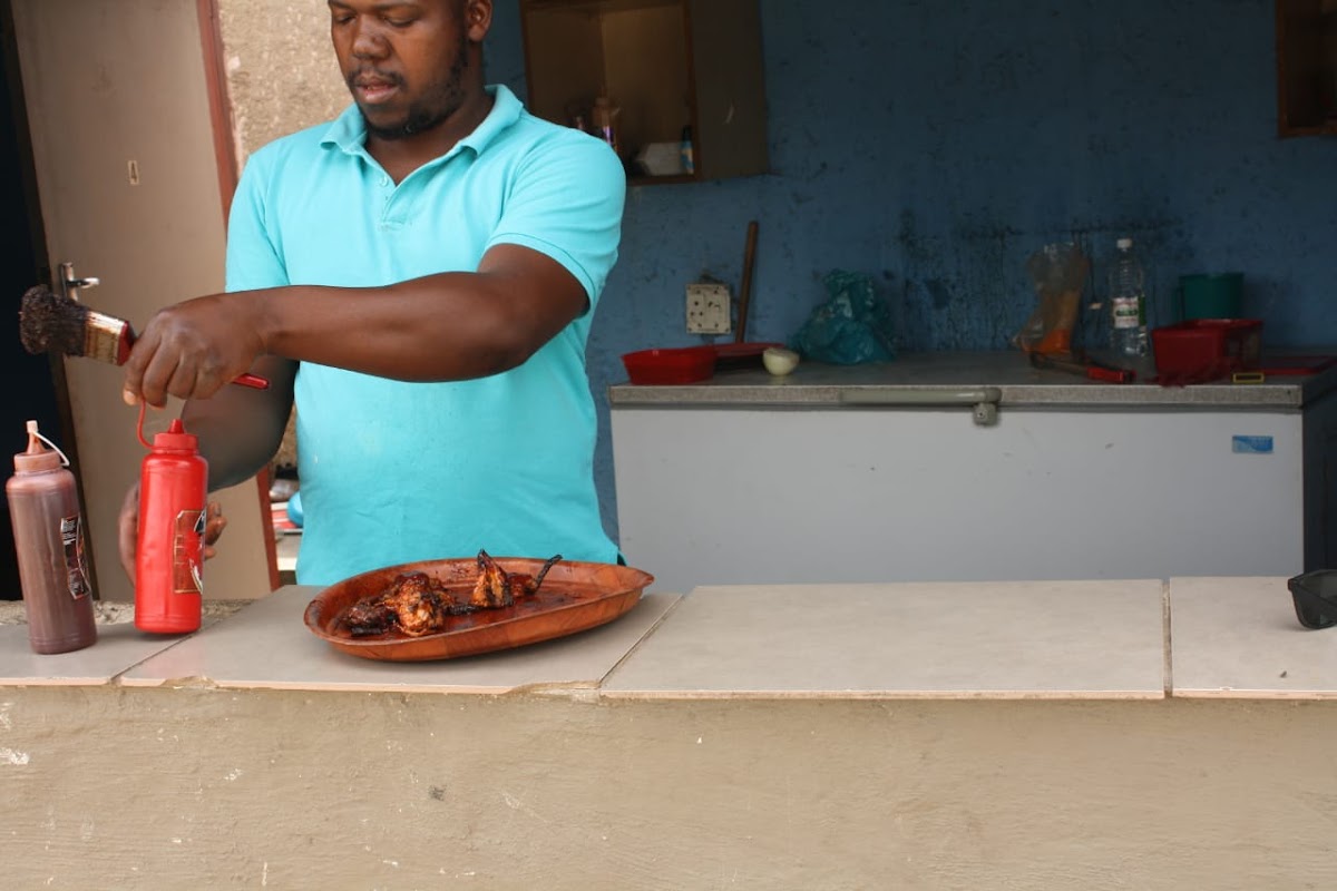 Tumelo's kitchen olievenhoutbosch ext 13 Photo 3