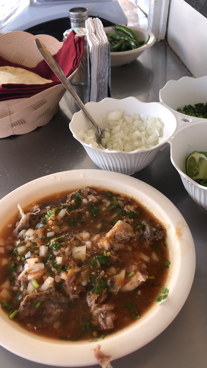 Birria el Chino Luis Moya Photo 2