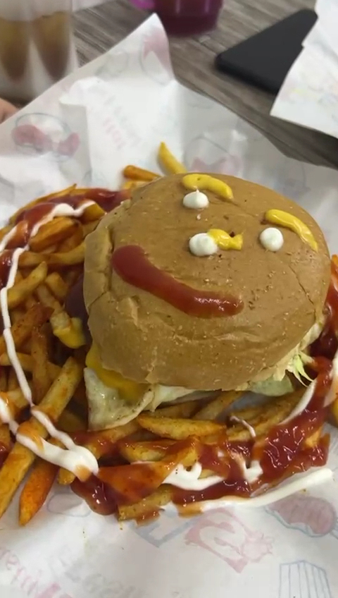 RON MUSCLE BURGER Photo 4