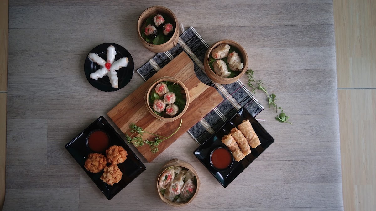Monggo dim sum Photo 3