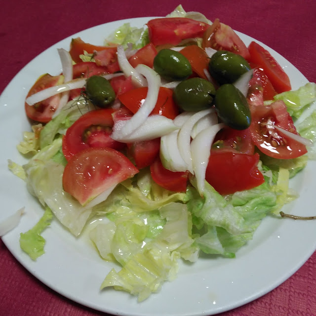 Ensalada Con El Menú