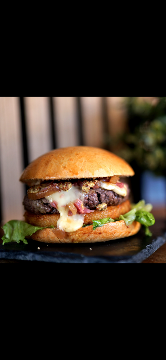 Corner Burger Photo 2