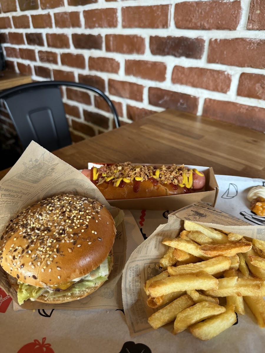 Corner Burger Photo 4