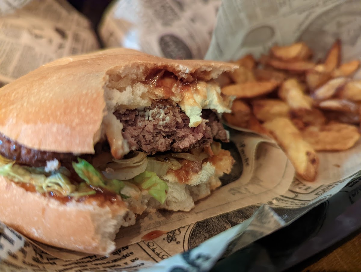 Corner Burger Photo 5