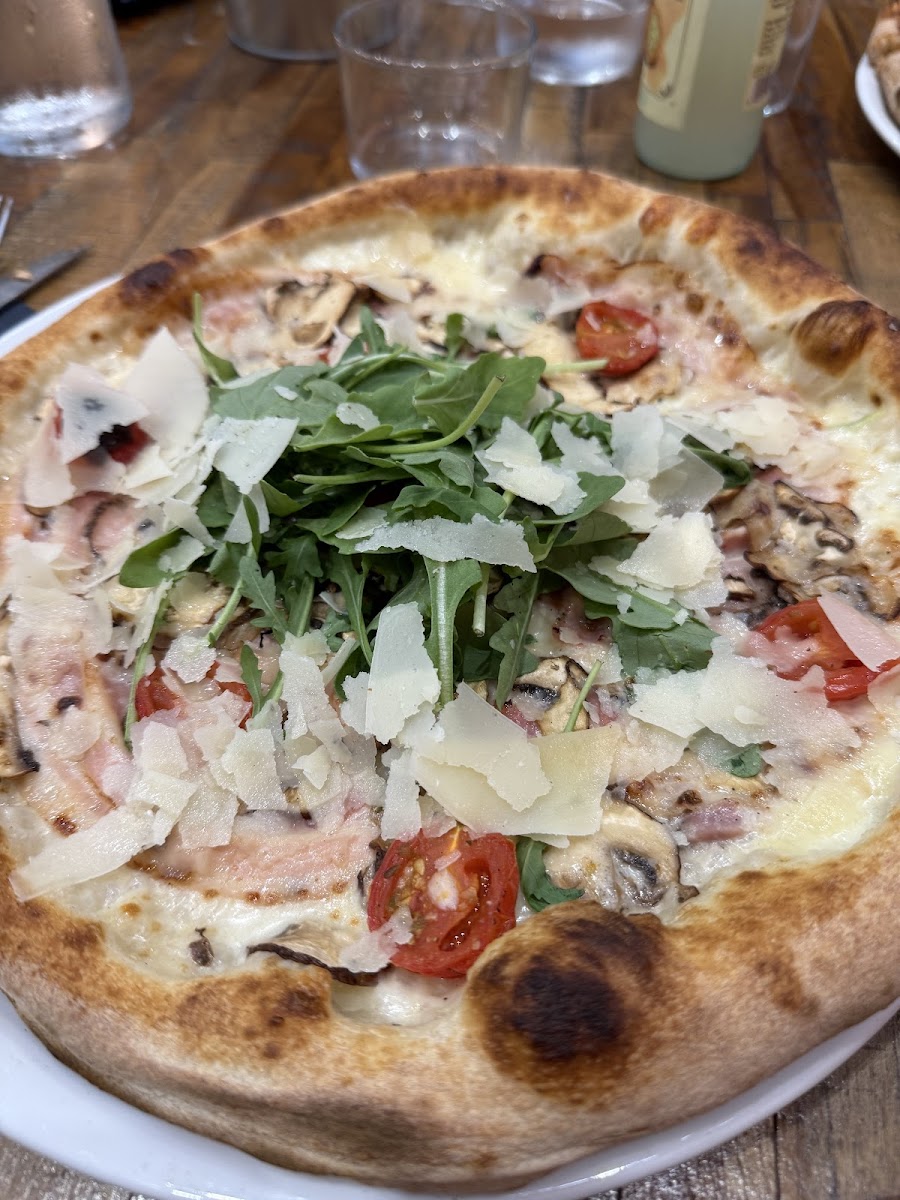 Pizzéria Nonni Pazzi Photo 3