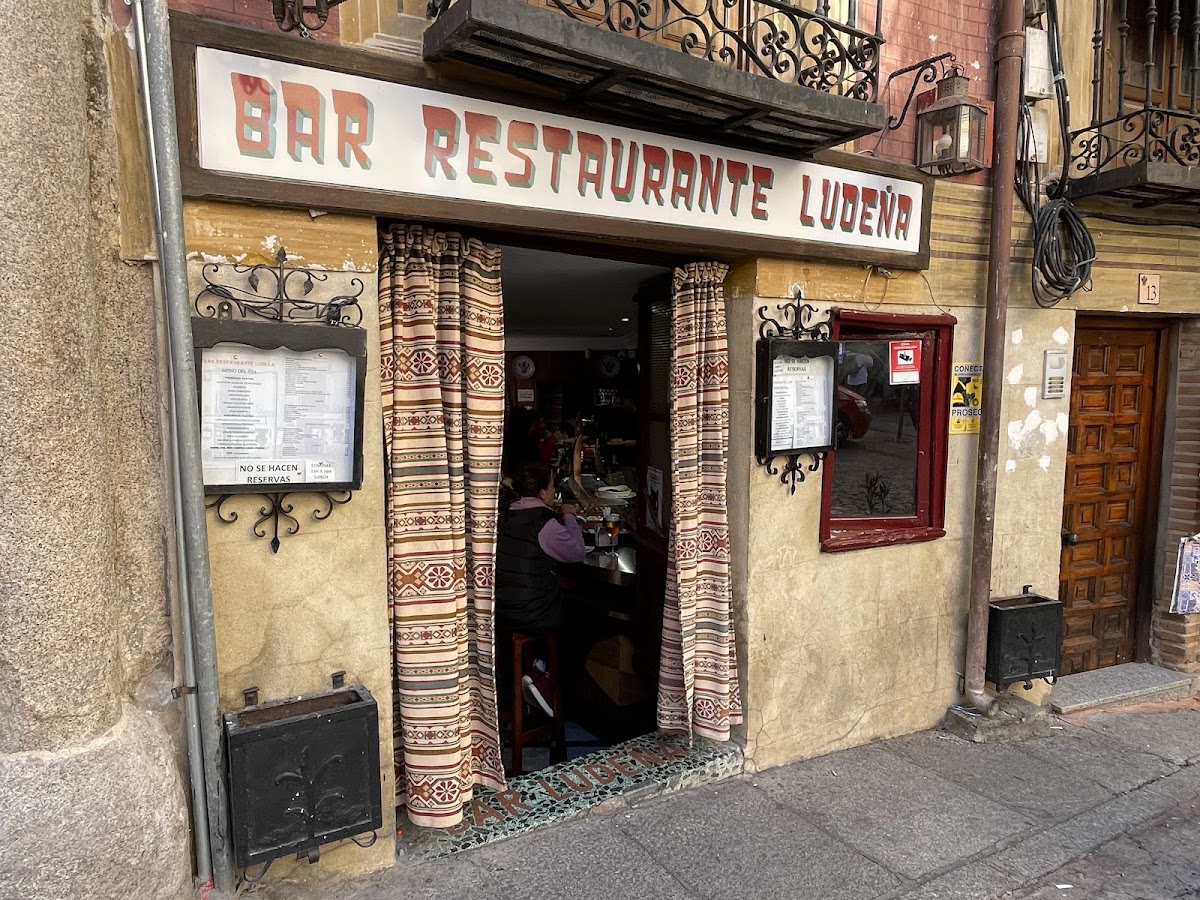 Bar Ludeña