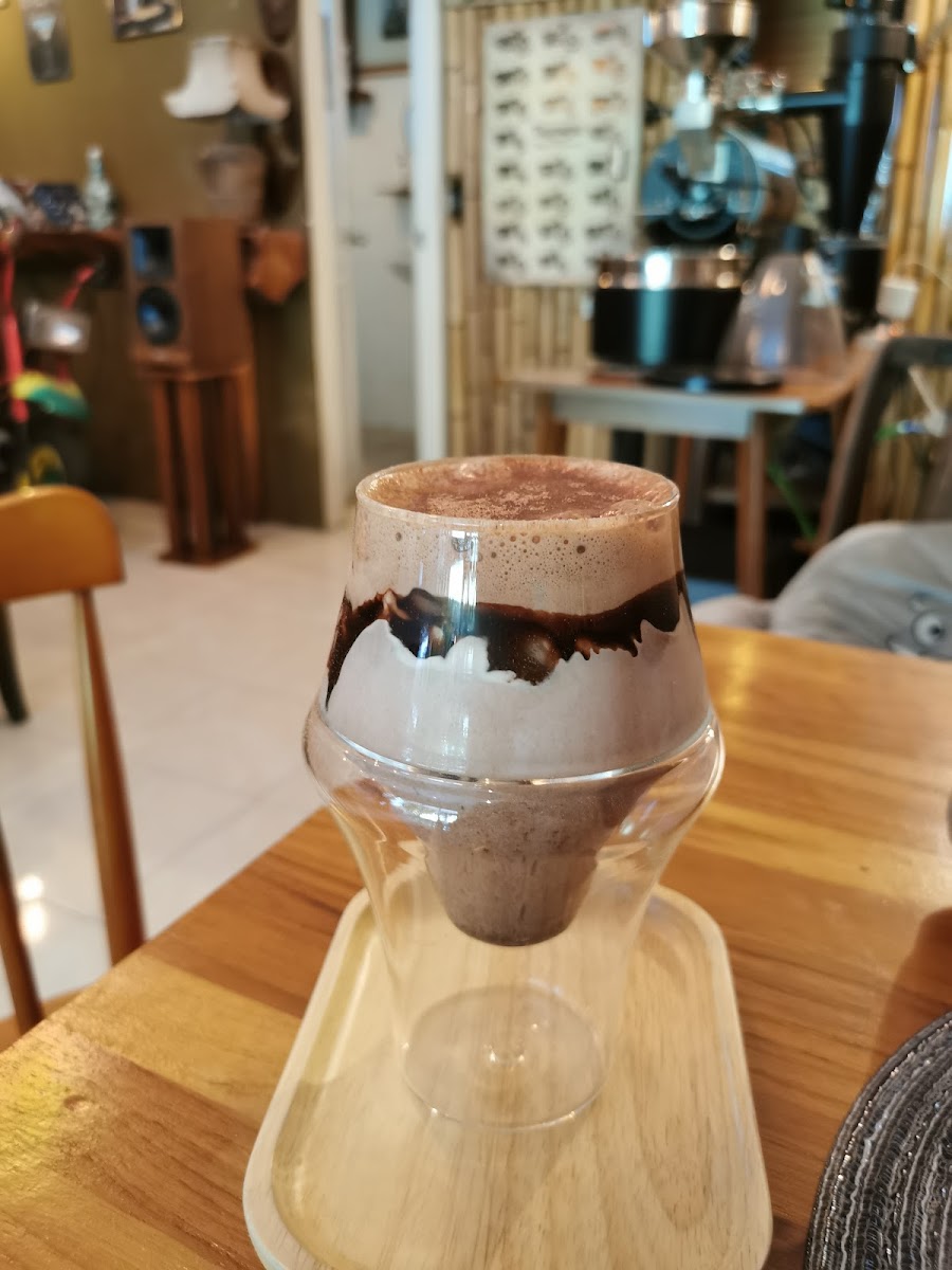 High Ground Coffee Shop | Specialty Coffee | Coffee Roasters Photo 10
