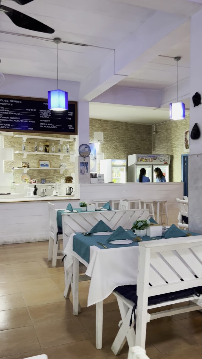 Lotus Mediterranean Restaurant Photo 2