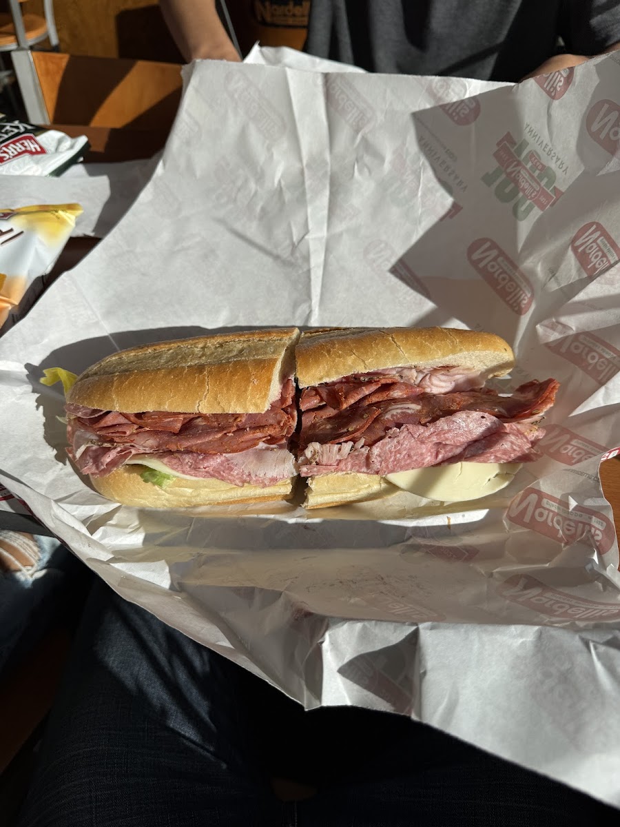 Nardelli's Grinder Shoppe Photo 9