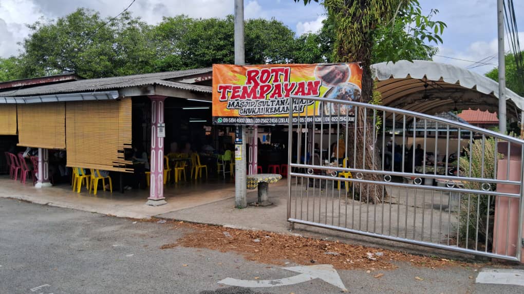 Warung Roti Tempayan