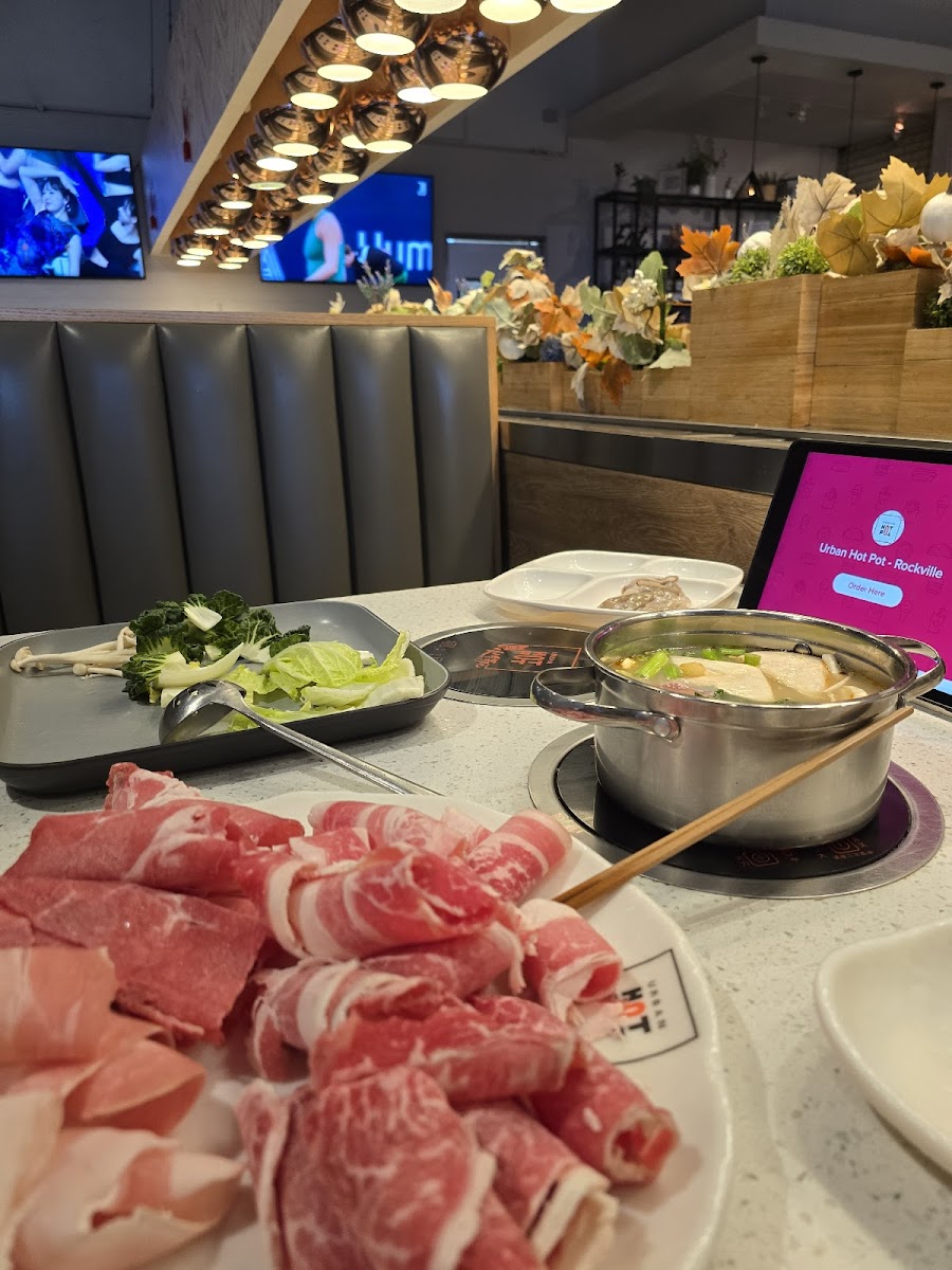 Urban Hot Pot - Rockville Photo 4