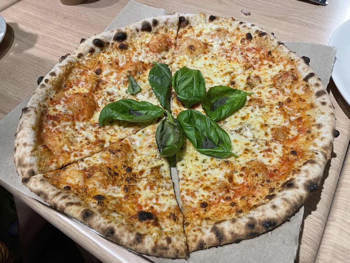 Basilico (Pizza) Photo 6