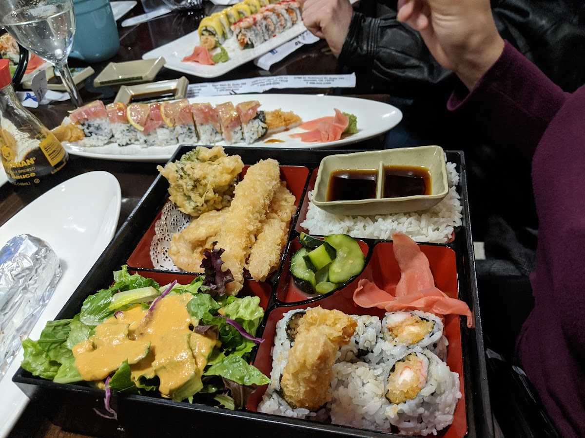 Volcano Sushi Bar & Hibachi Photo 7