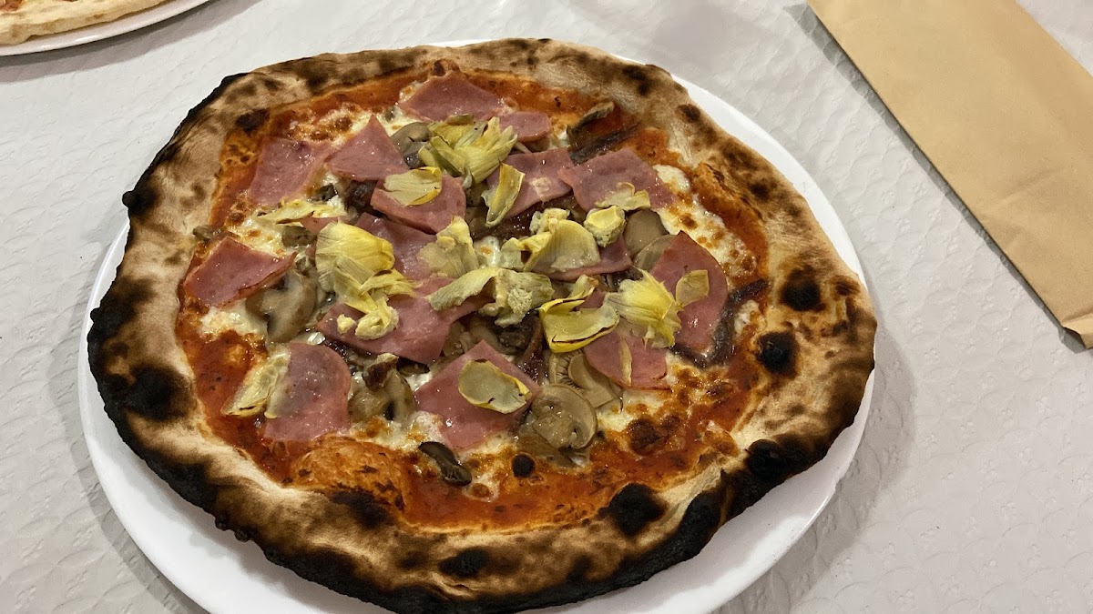 Pizzería Il Vesuvio Photo 4