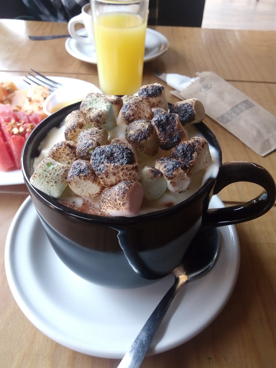 Gordony Bistro Photo 5