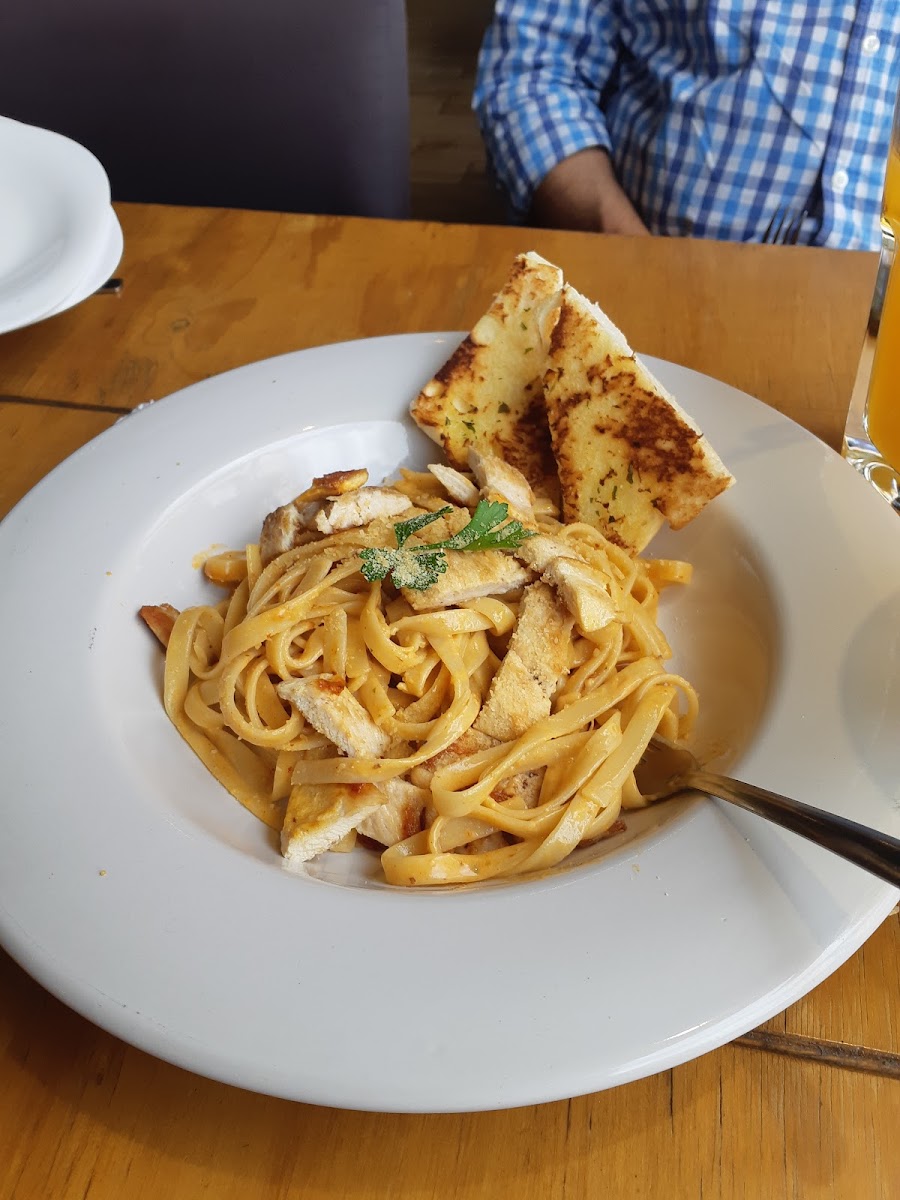 Gordony Bistro Photo 9