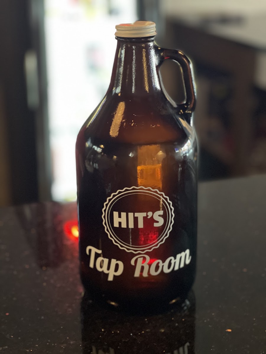 Hit's Tap Room Photo 10