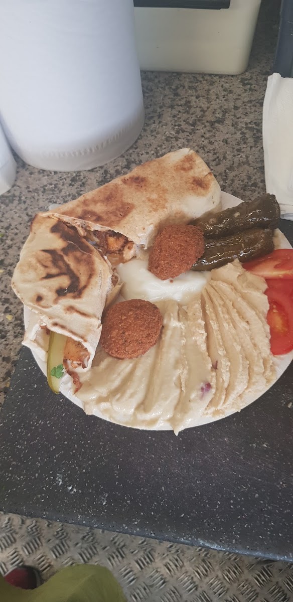 Falafel & Chicken Photo 10
