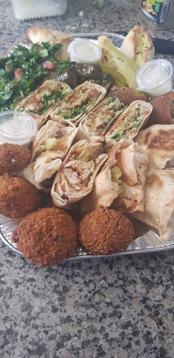 Falafel & Chicken Photo 9