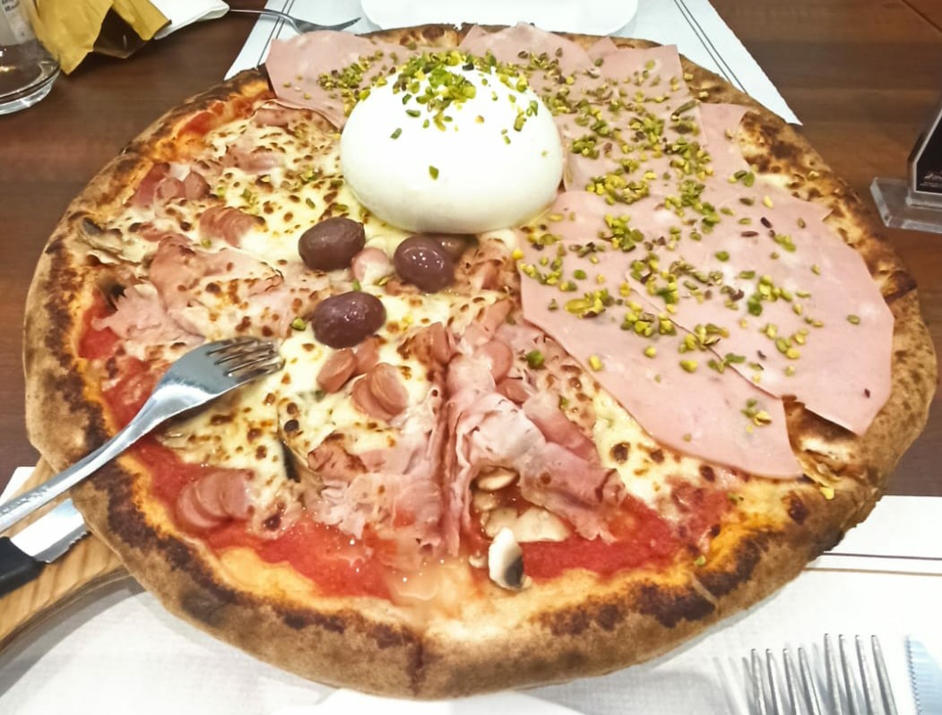 Pizzicotto Pizza and Restaurant Photo 10