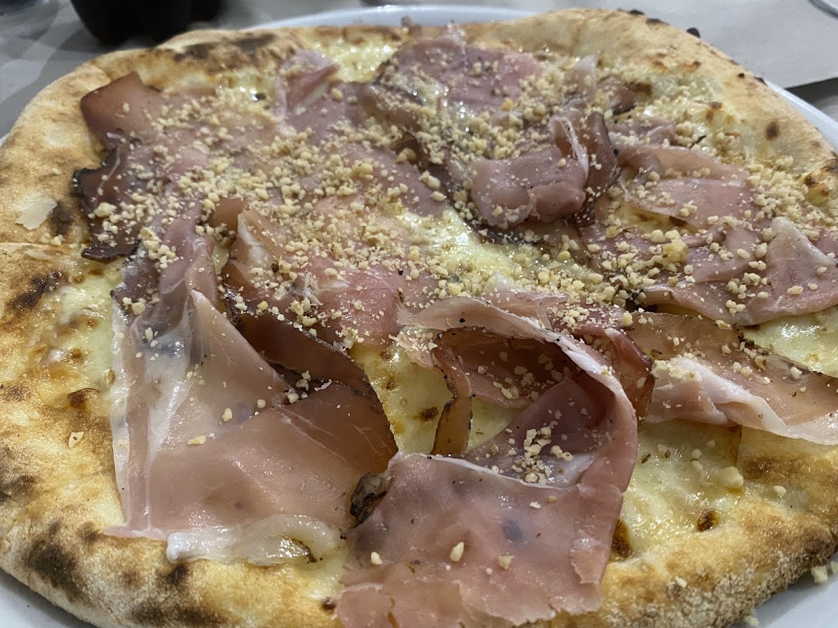 Pizzicotto Pizza and Restaurant Photo 3