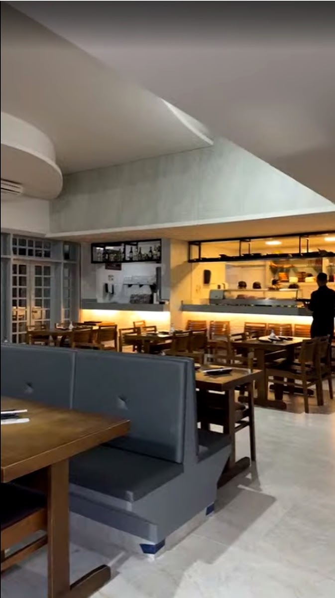 Hokan Sushi Bar