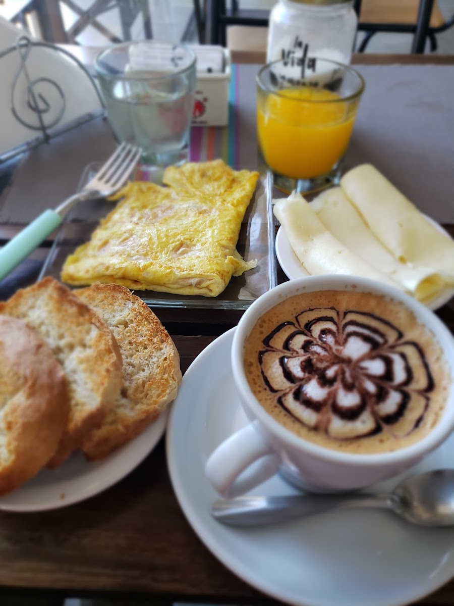 Cafe Avila El Buho