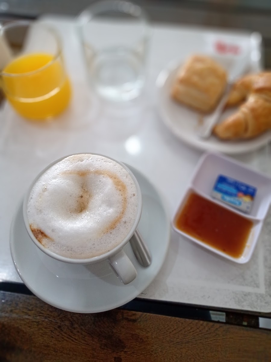Cafe Avila El Buho Photo 10