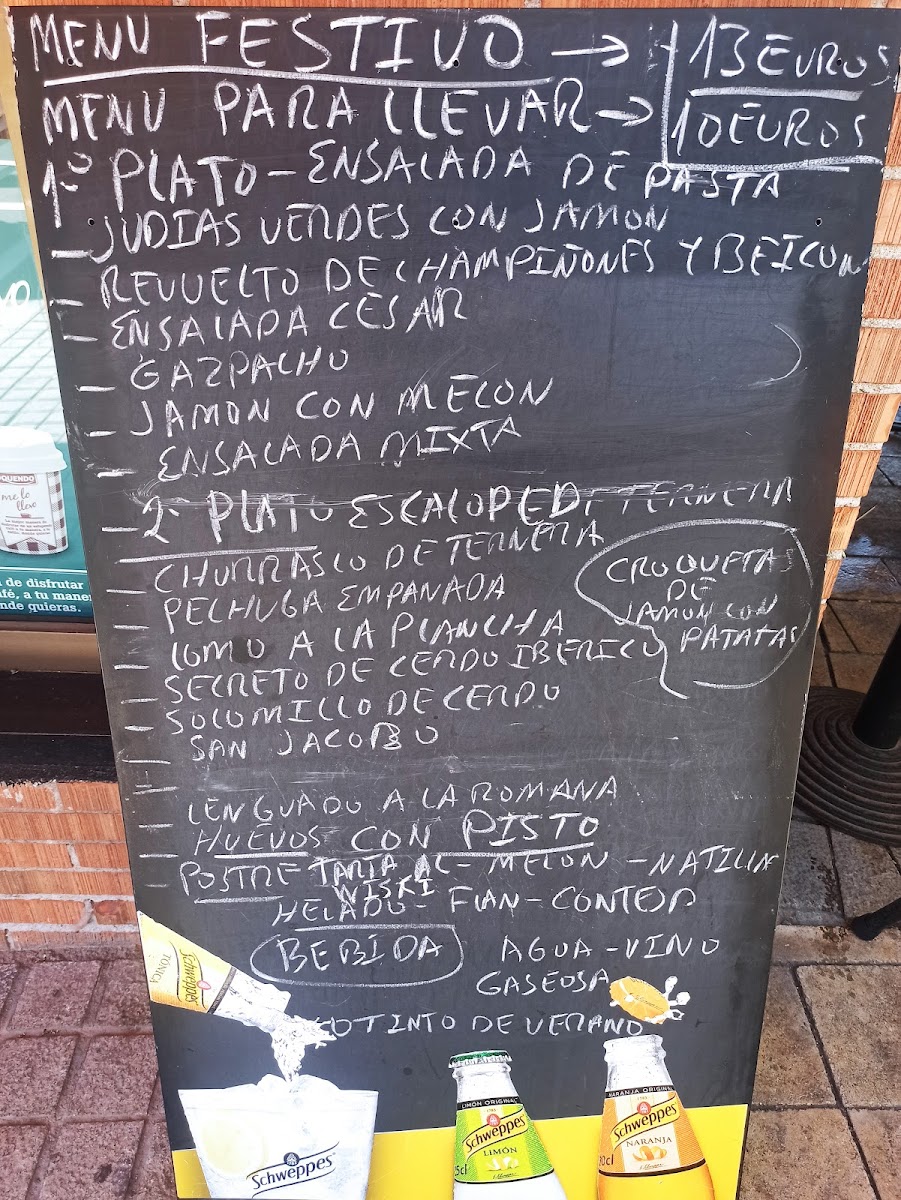 Bar La Bahía Photo Menu 10