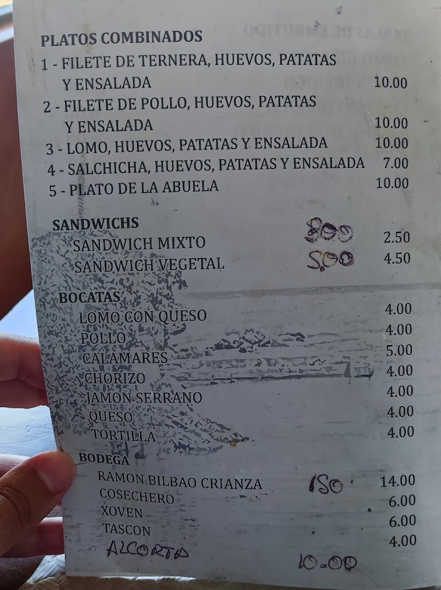 Bar La Bahía Photo Menu 6