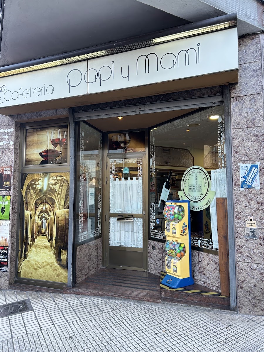 Cafe Bar Papi Y Mami