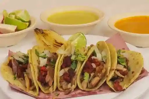 Taquería Los Originales Photo 4