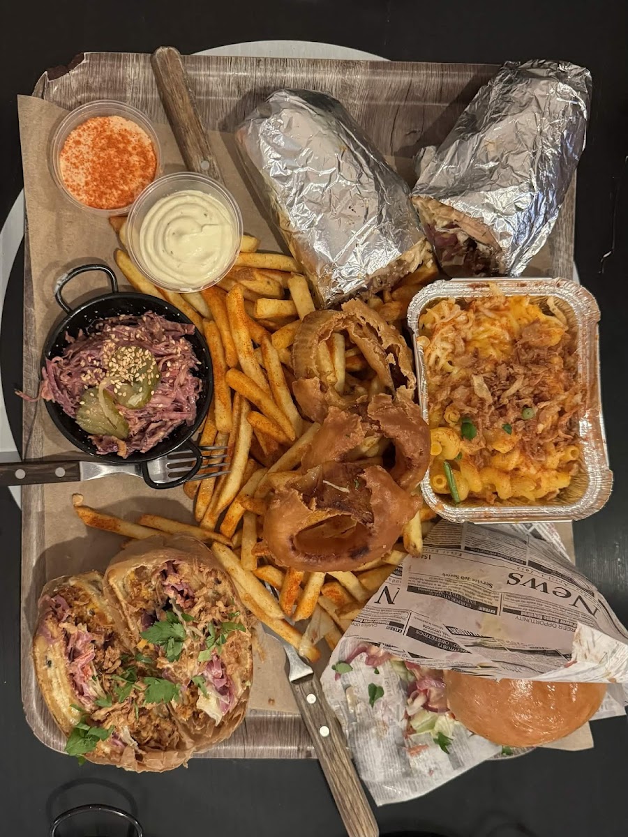 Lily Burger 'Beef & Vegan Grill-Club“ Photo 4