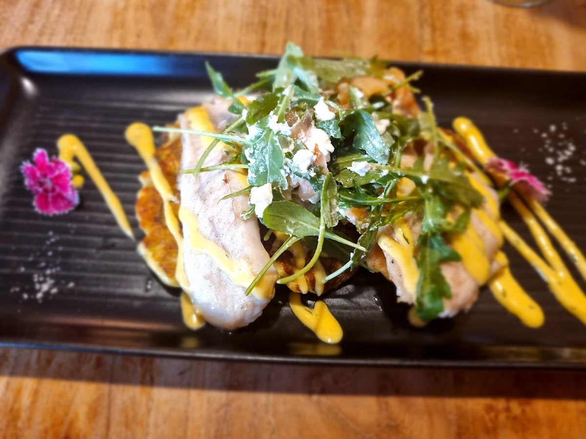 Split Bar & Restaurant Photo 10
