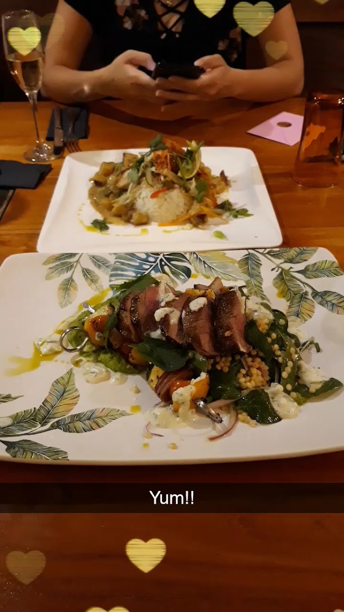 Split Bar & Restaurant Photo 2