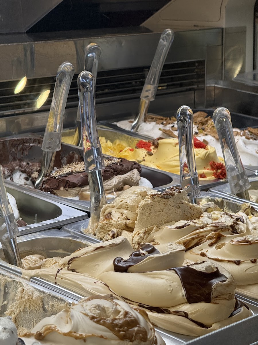 Gelateria Baci Sottozero Photo 3