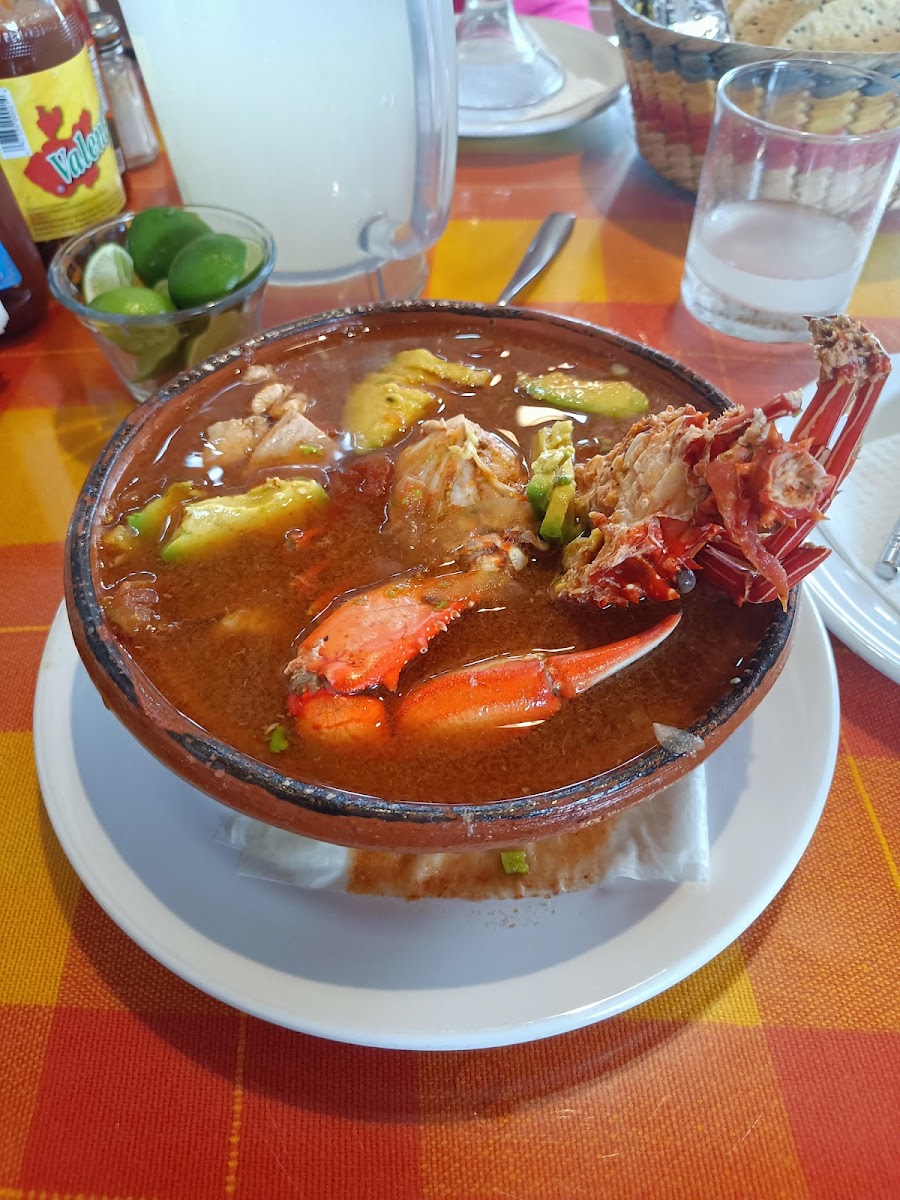 Mariscos el Guero Photo 9