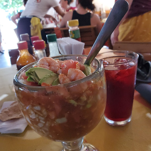 Cocktail de Pulpo Con Caracol