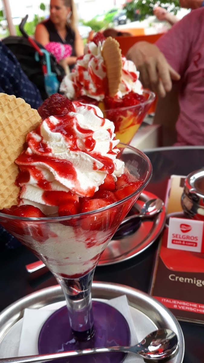 Eiscafé Fabio Gelato Photo 6